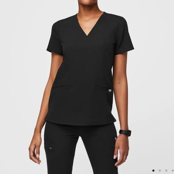 Figs Black Fionx Casma 3-Pocket Scrub Top - Picture 1 of 9